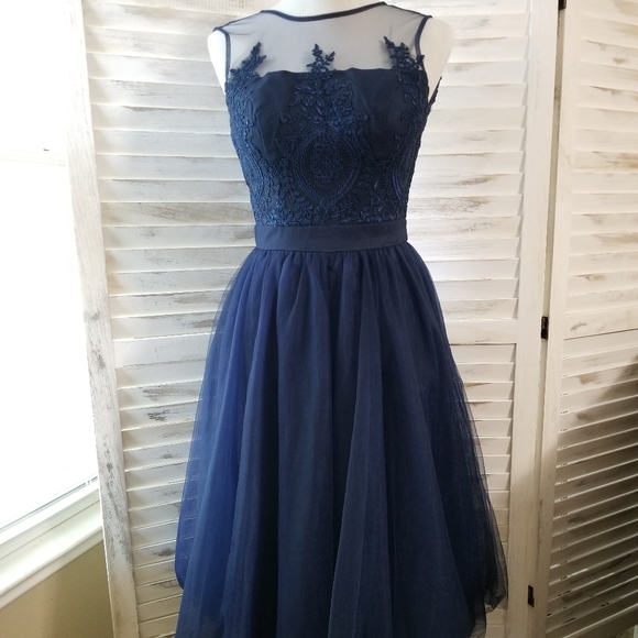 ChiChi London prom dress - Picture 1 of 4
